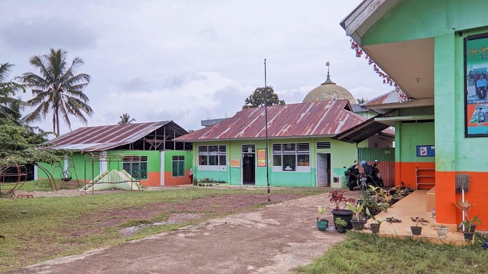 Gedung Madrasah MIS Al-Harbi